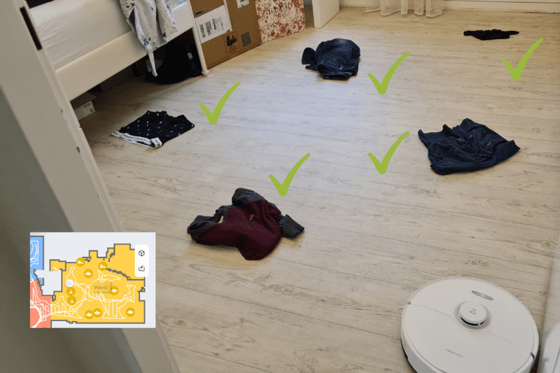 Obstacle detection of the Roborock S8 Pro Ultra for clothes.